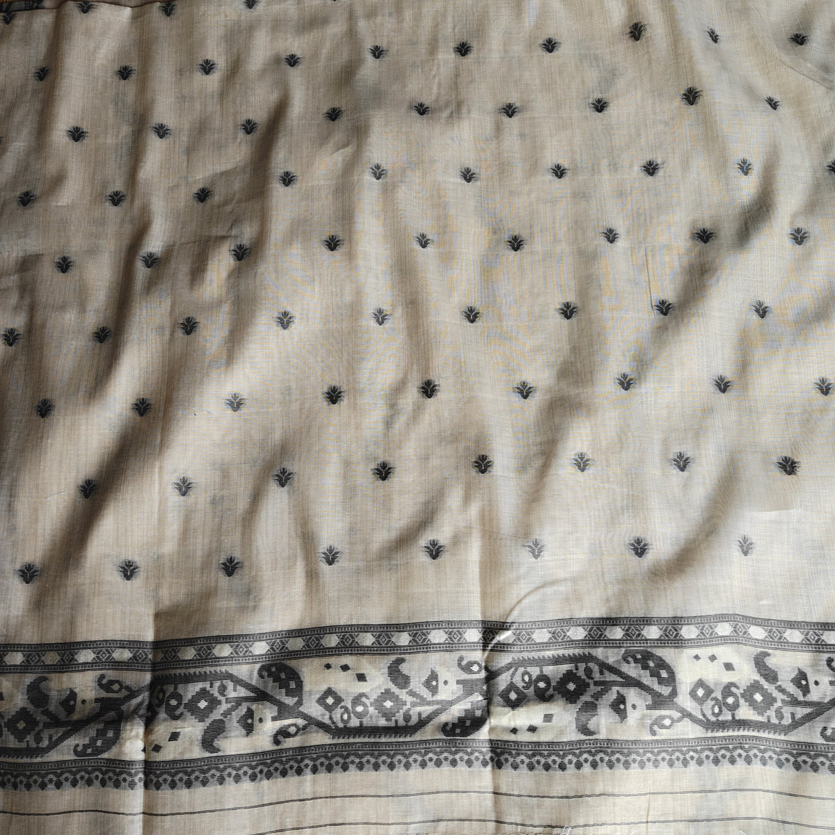 Off-white Muga Cotton Jamdani Saree