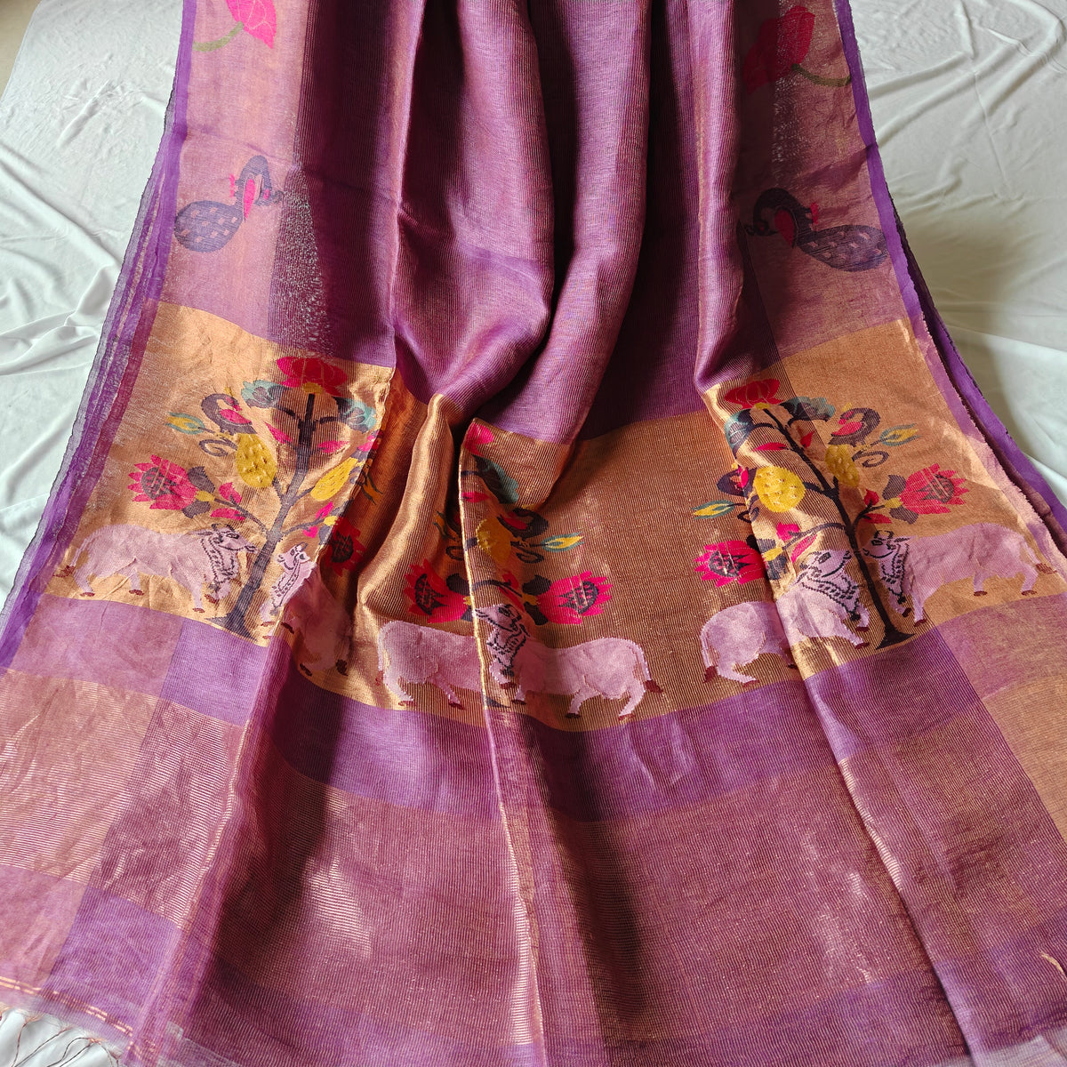 Traditional Tissue Muslin Silk Linen Saree  in Pichwai, Paithani Weave